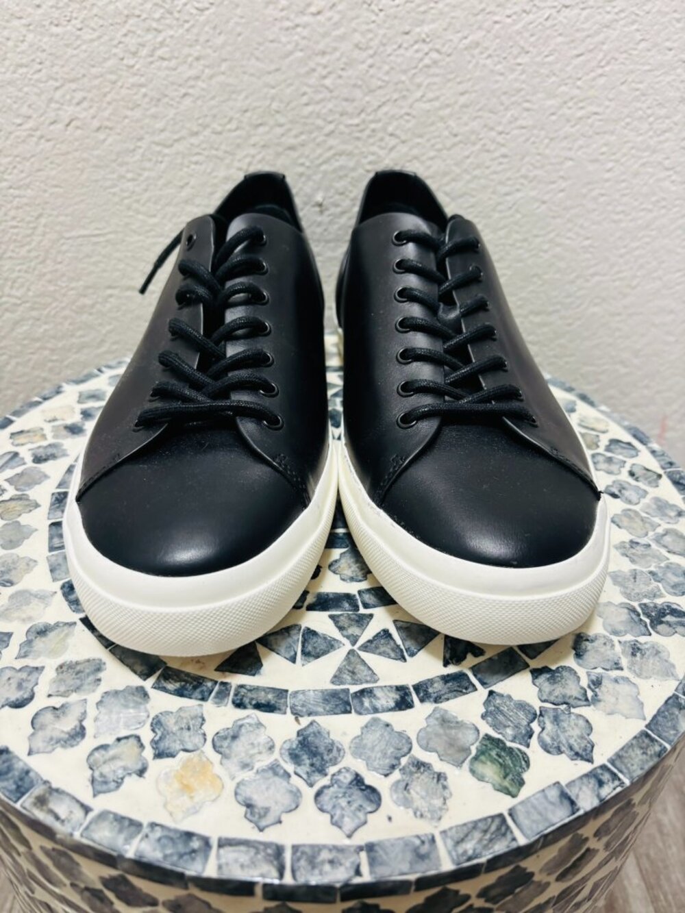 NWT Vince Fernando Black Leather Sneaker, Sz 10